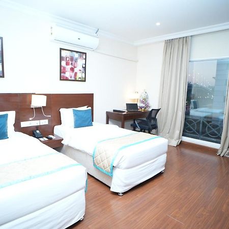 The Altruist Business Hotel Hitech Hyderabad Exterior foto