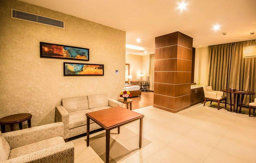 The Altruist Business Hotel Hitech Hyderabad Quarto foto